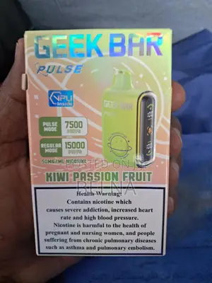 Geek Bar (Kiwi Passion Fruit) 15,000 Puffs