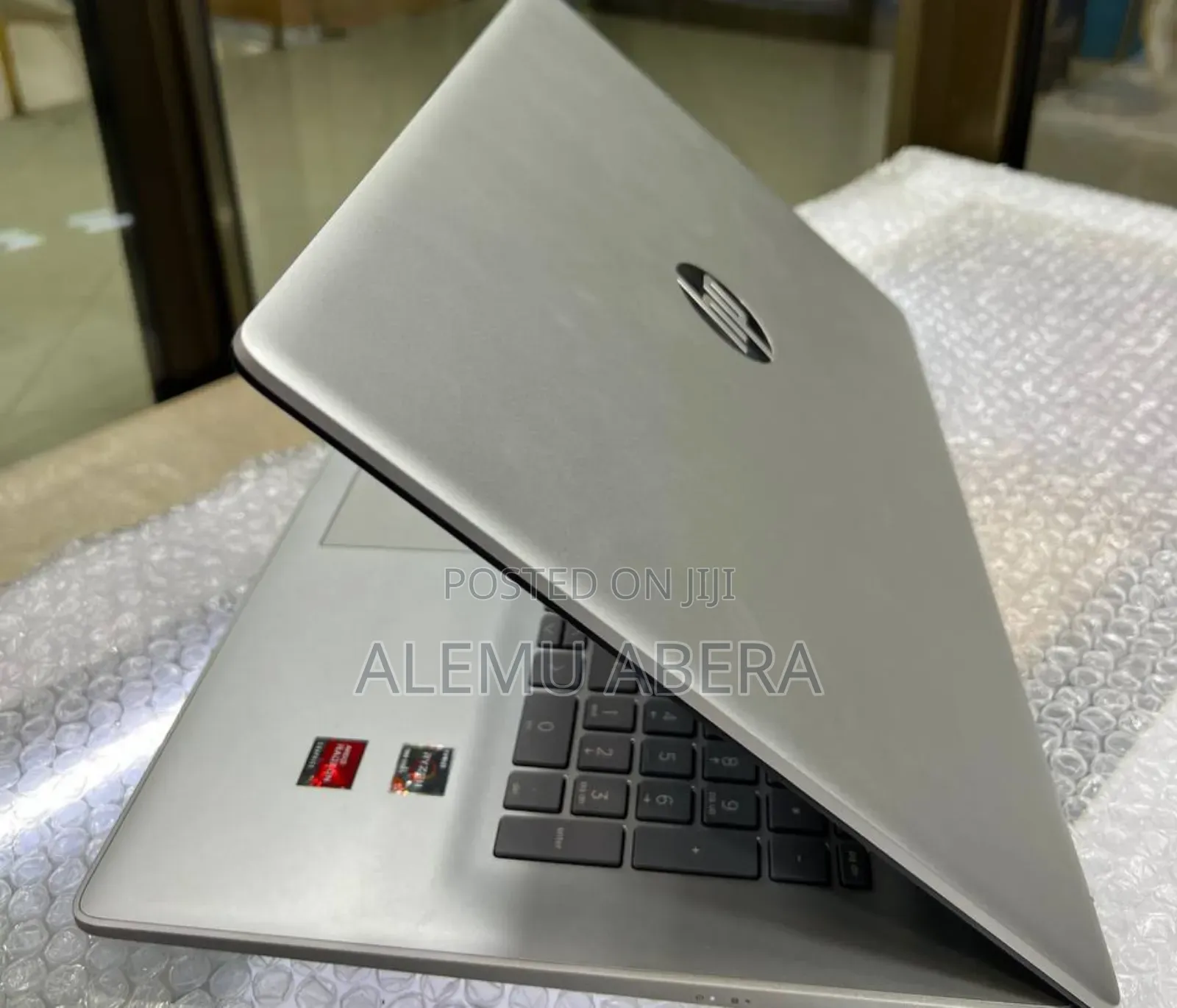 New Laptop HP 8GB AMD Ryzen 5 SSD 512GB