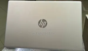 New Laptop HP 8GB AMD Ryzen 5 SSD 512GB