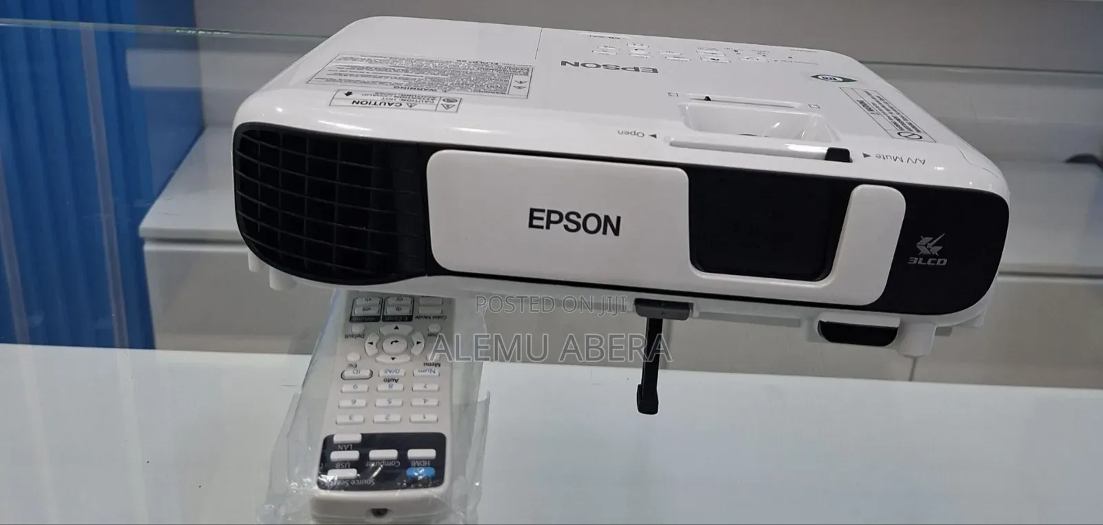 Brand New With Manual Epson Projector Model Name: Eb-X41 Hardwar