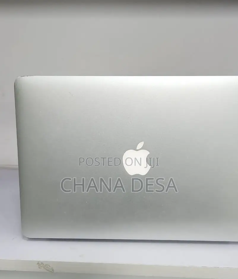New Laptop Apple MacBook Air 2012 4GB Intel Core i5 SSD 128GB