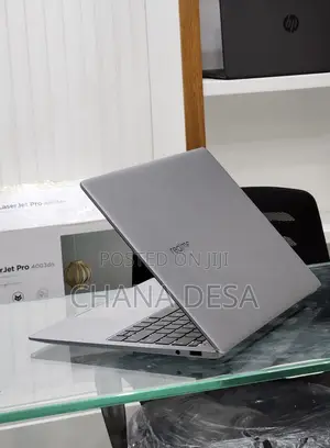 New Laptop 8GB Intel Core i5 SSD 512GB