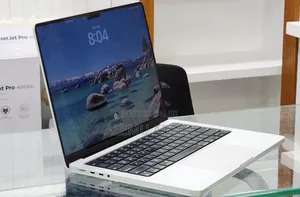New Laptop Apple MacBook Pro M1 16GB Apple M1 Pro SSD 512GB