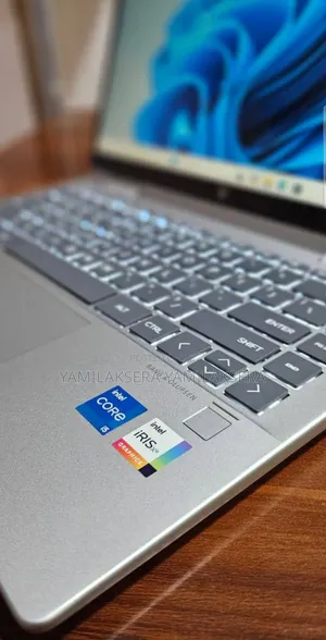New Laptop HP Envy X360 8GB Intel Core i5 SSD 512GB