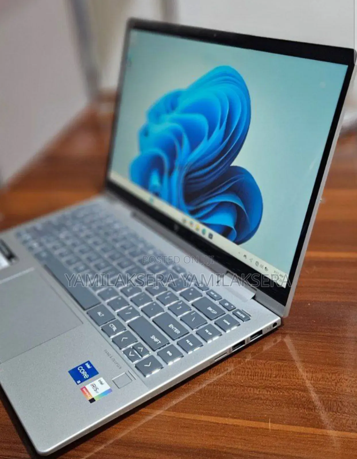 New Laptop HP Envy X360 8GB Intel Core i5 SSD 512GB