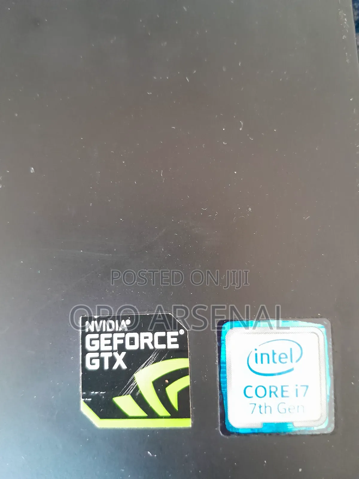 Laptop Dell Inspiron 15 16GB Intel Core i7 HDD+SSD 1T