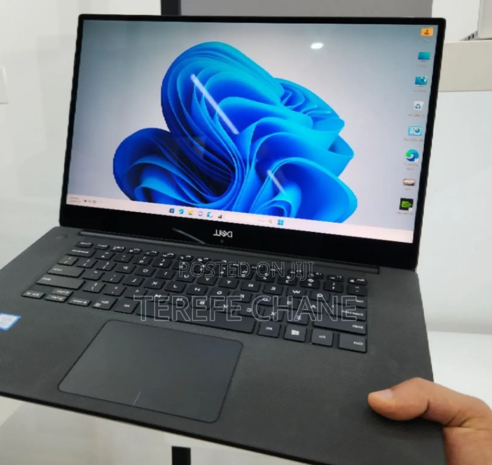 New Laptop Dell XPS 15 16GB Intel Core i7 SSD 512GB
