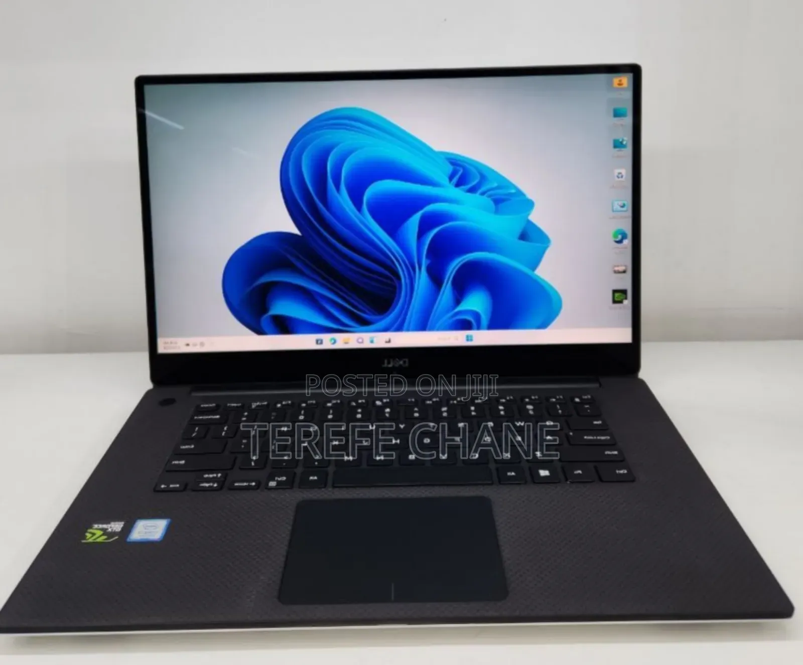 New Laptop Dell XPS 15 16GB Intel Core i7 SSD 512GB