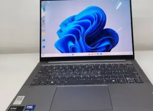 New Laptop Lenovo 32GB Intel Core Ultra 9 SSD 512GB