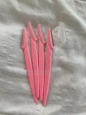 Eyebrow Shaper Tool