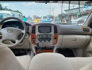 Toyota Land Cruiser 2003 Silver