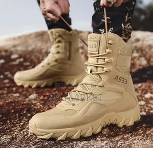 A533 Master Quality Hiking Boots :