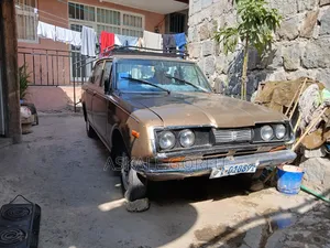 Toyota Corolla 1980 Gold