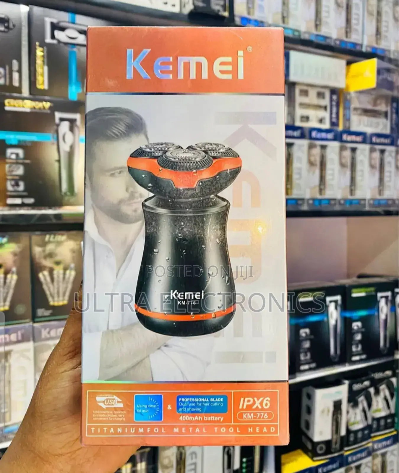 Kemei Km-776 Electric Shaver. It Features a Titanium Foil Metal Tool