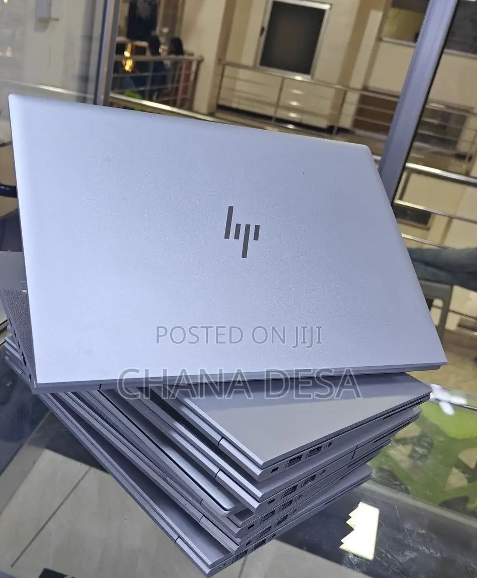 New Laptop HP EliteBook 830 G8 16GB Intel Core i5 SSD 512GB