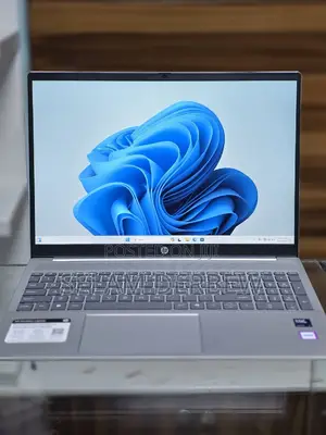 New Laptop HP Pavilion 15 16GB Intel Core Ultra 7 SSD 512GB