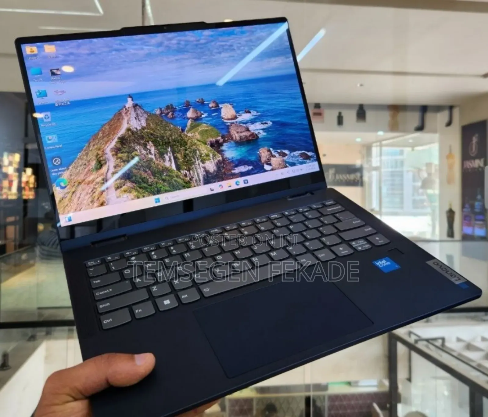 New Laptop Lenovo 16GB Intel Core 7 SSD 512GB
