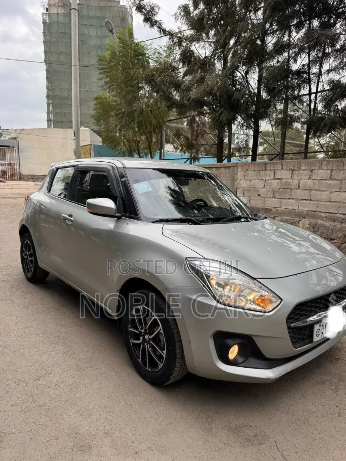 Suzuki Swift 2022 Silver