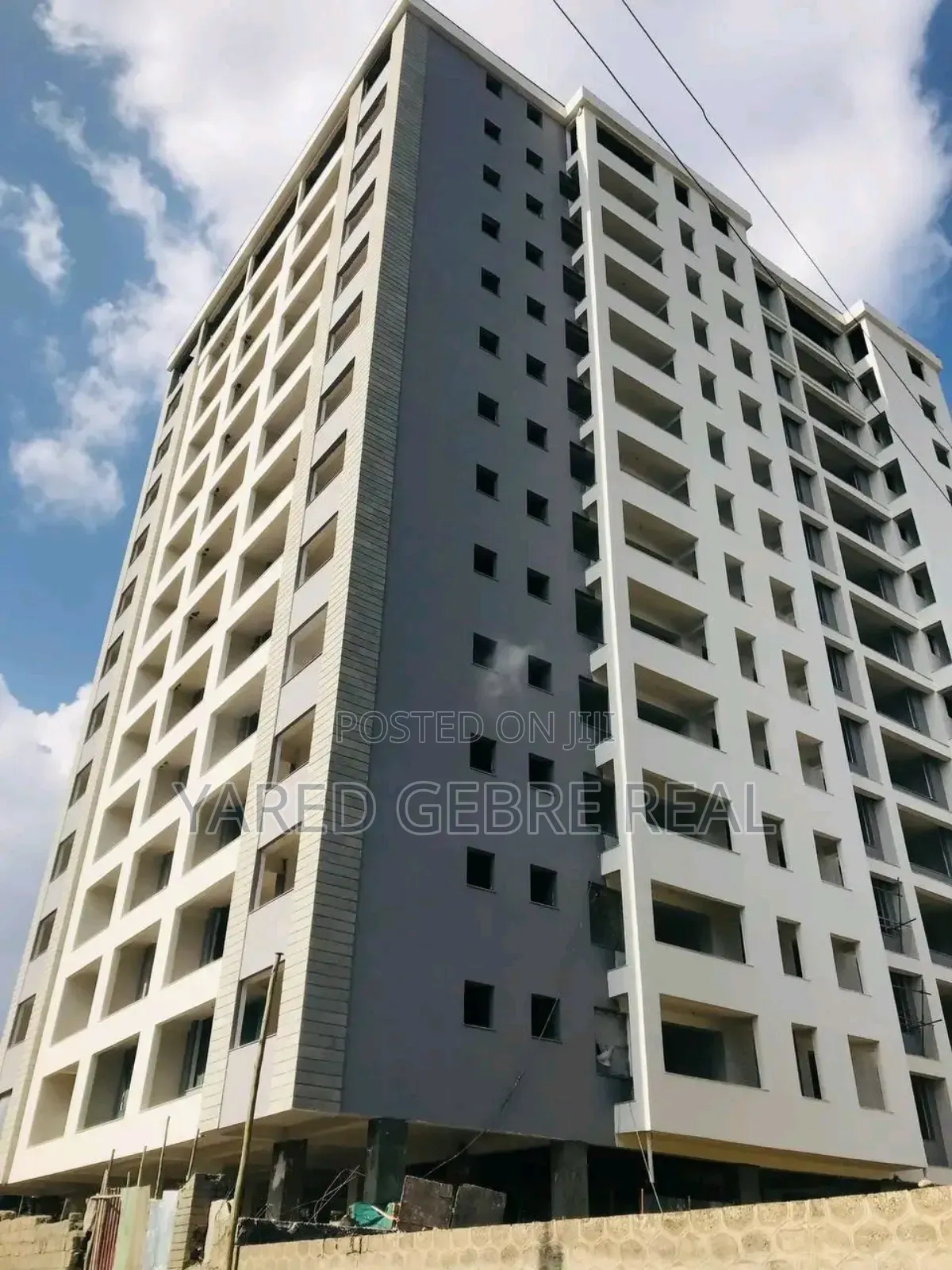 9bdrm Apartment in B Group Real Estate, Yeka for sale