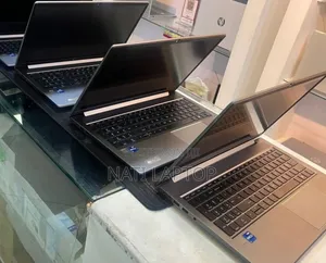 New Laptop HP ZBook Studio G8 32GB Intel Core i7 SSD 512GB