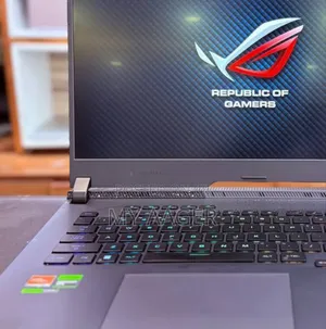 New Laptop Asus ROG Strix G17 16GB Intel Core i7 SSD 1T