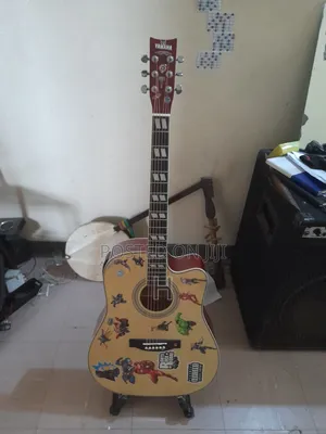 Yamaha Box Guitar