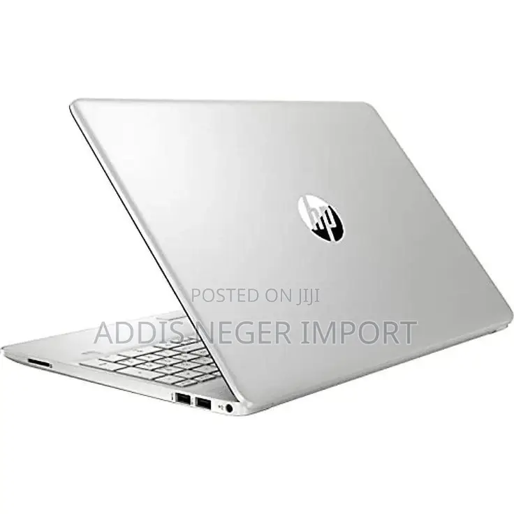 New Laptop HP 15-f272wm 8GB Intel Core i3 SSD 256GB