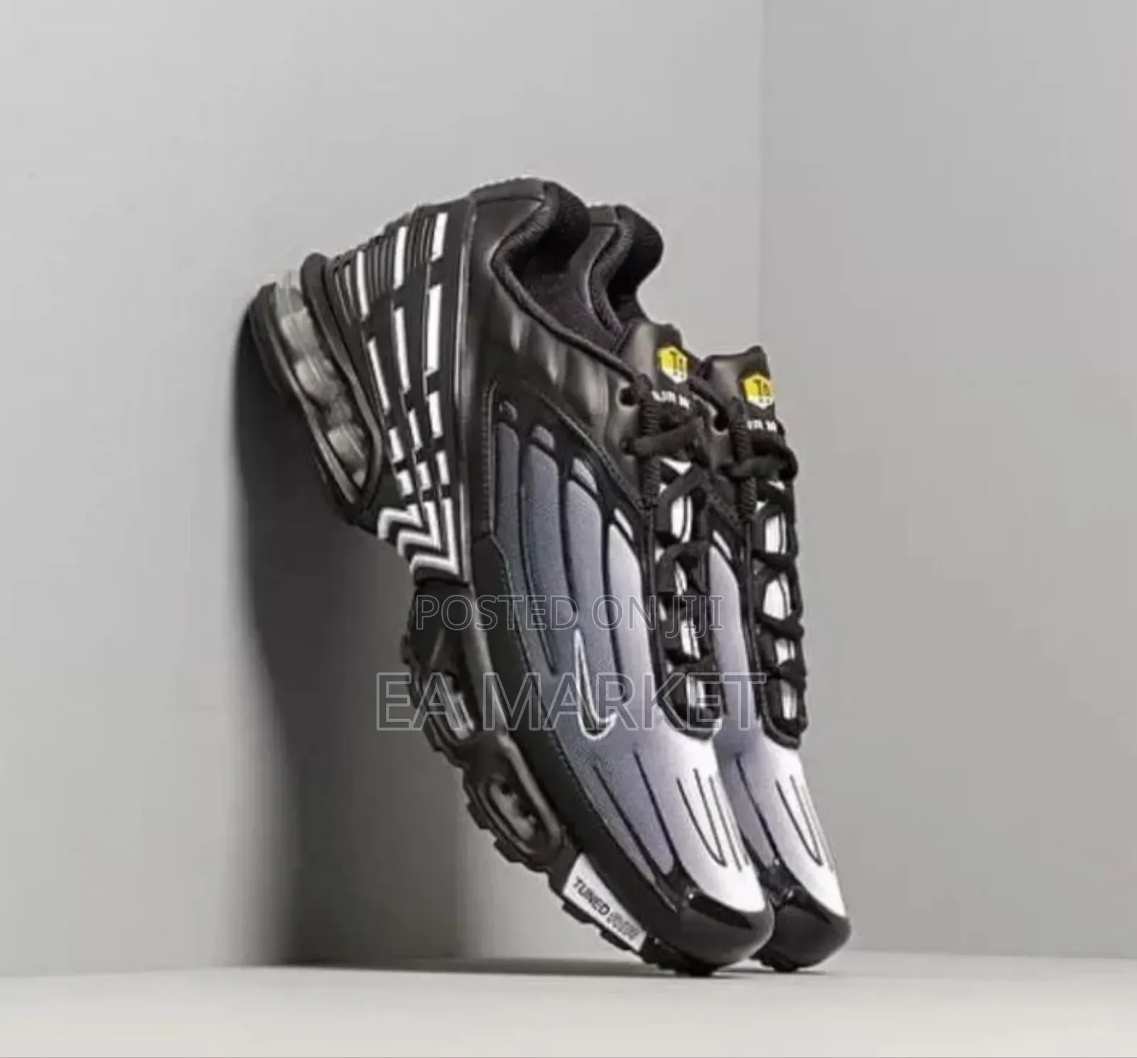Original Nike Air Max Plus Iii Sneakers