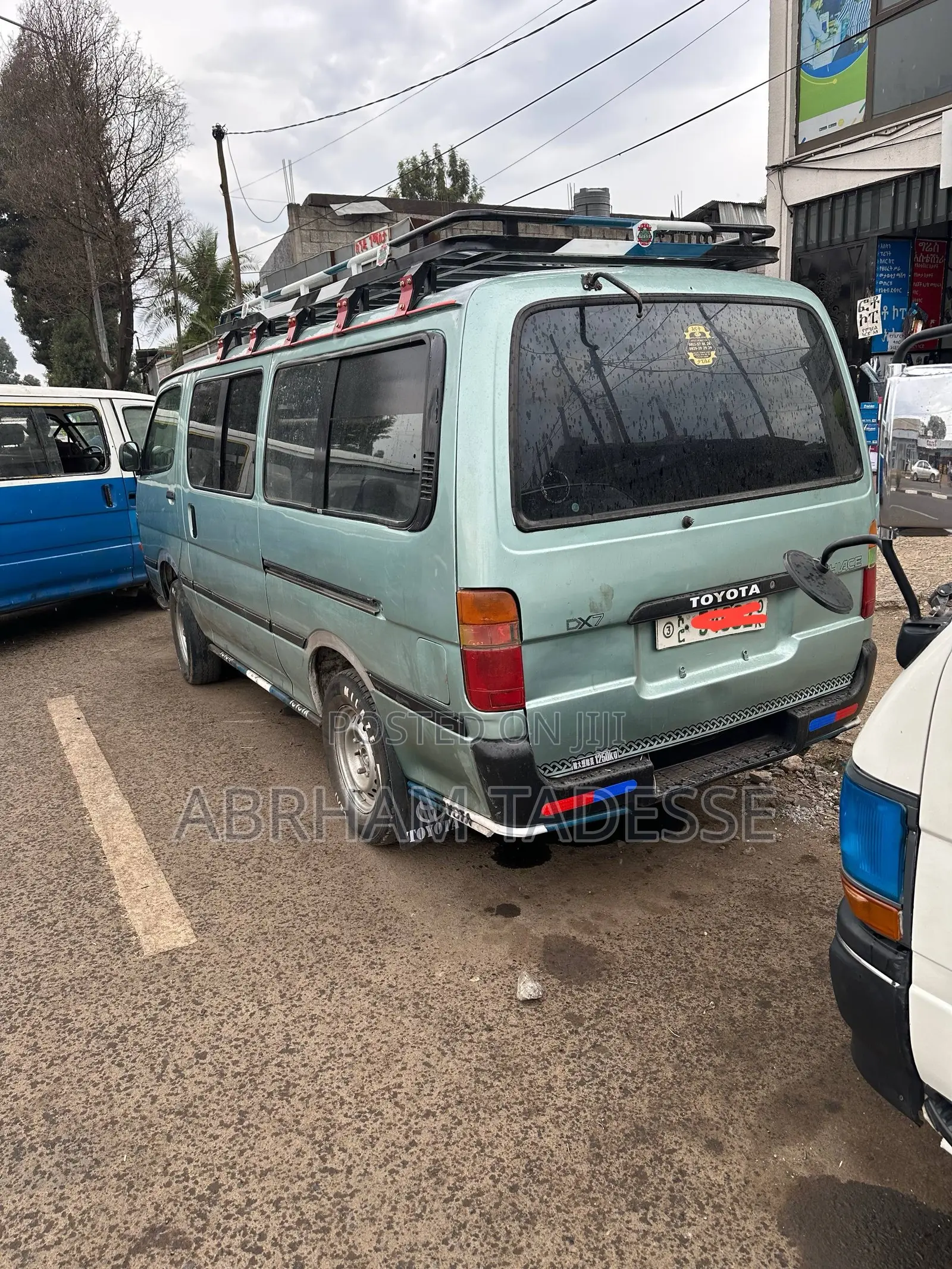 Toyota HiAce 2004 Blue