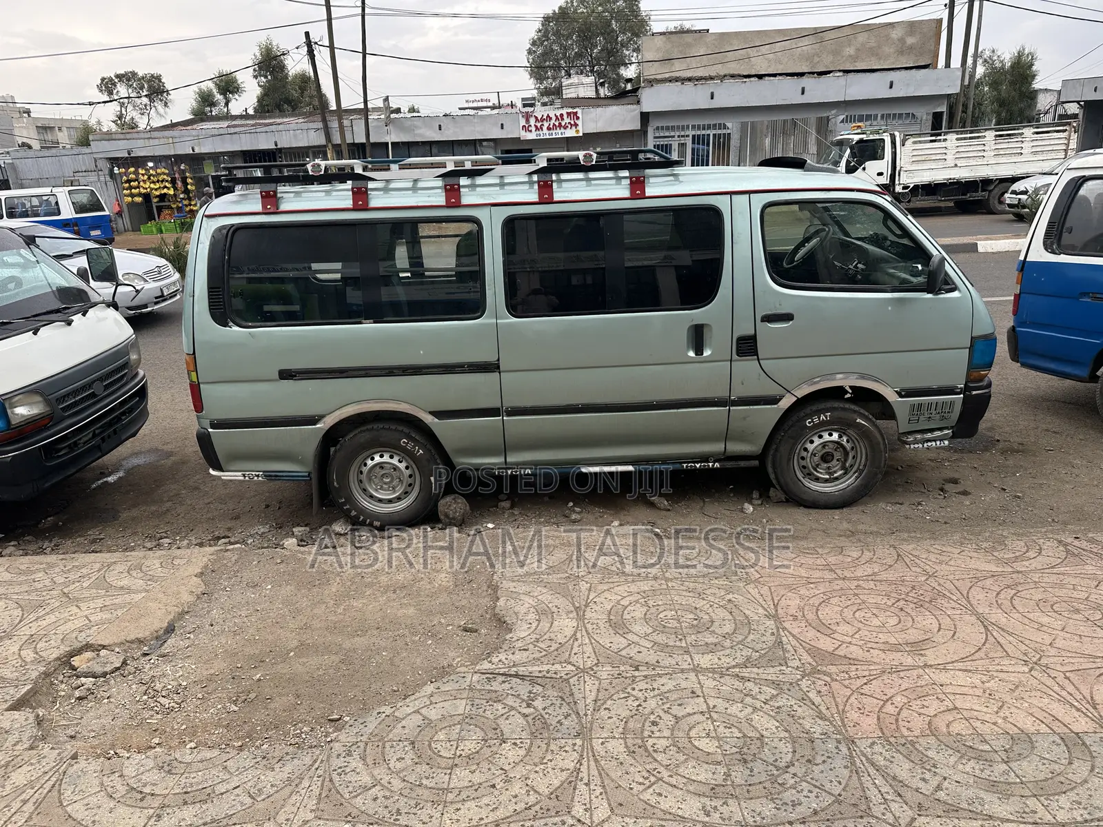 Toyota HiAce 2004 Blue