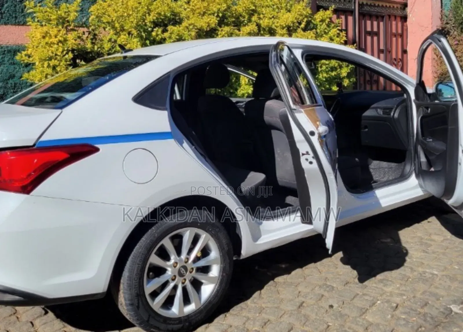 Chery Arrizo 5 2023 White