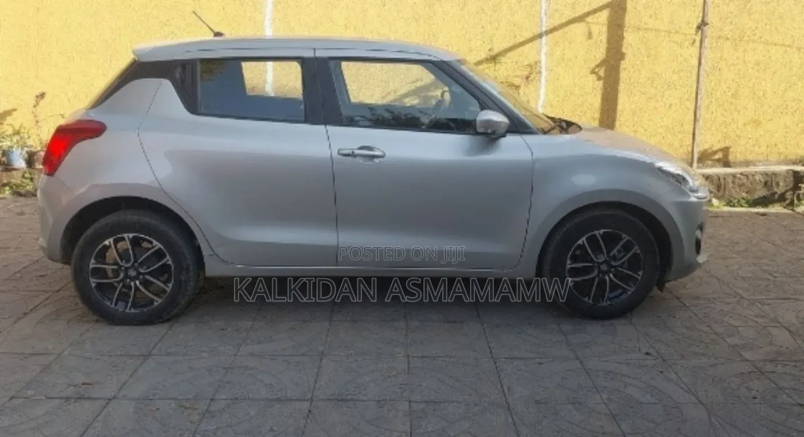 Suzuki Swift 2022 Silver