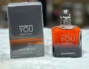 የወንድነት መለያ Emporio Armani