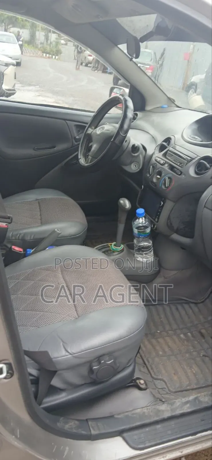 Toyota Vitz 2002 Silver