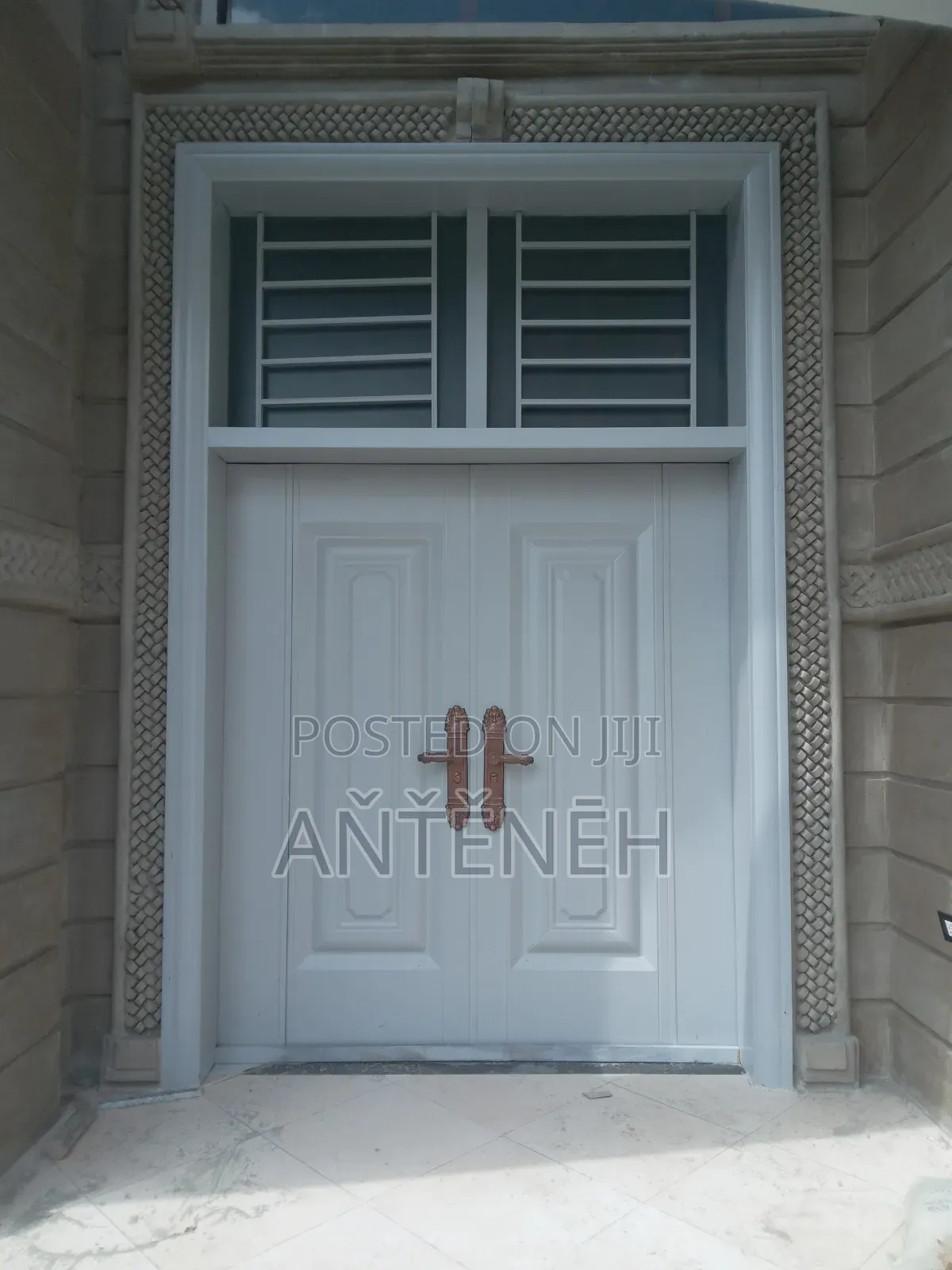 Victor Door