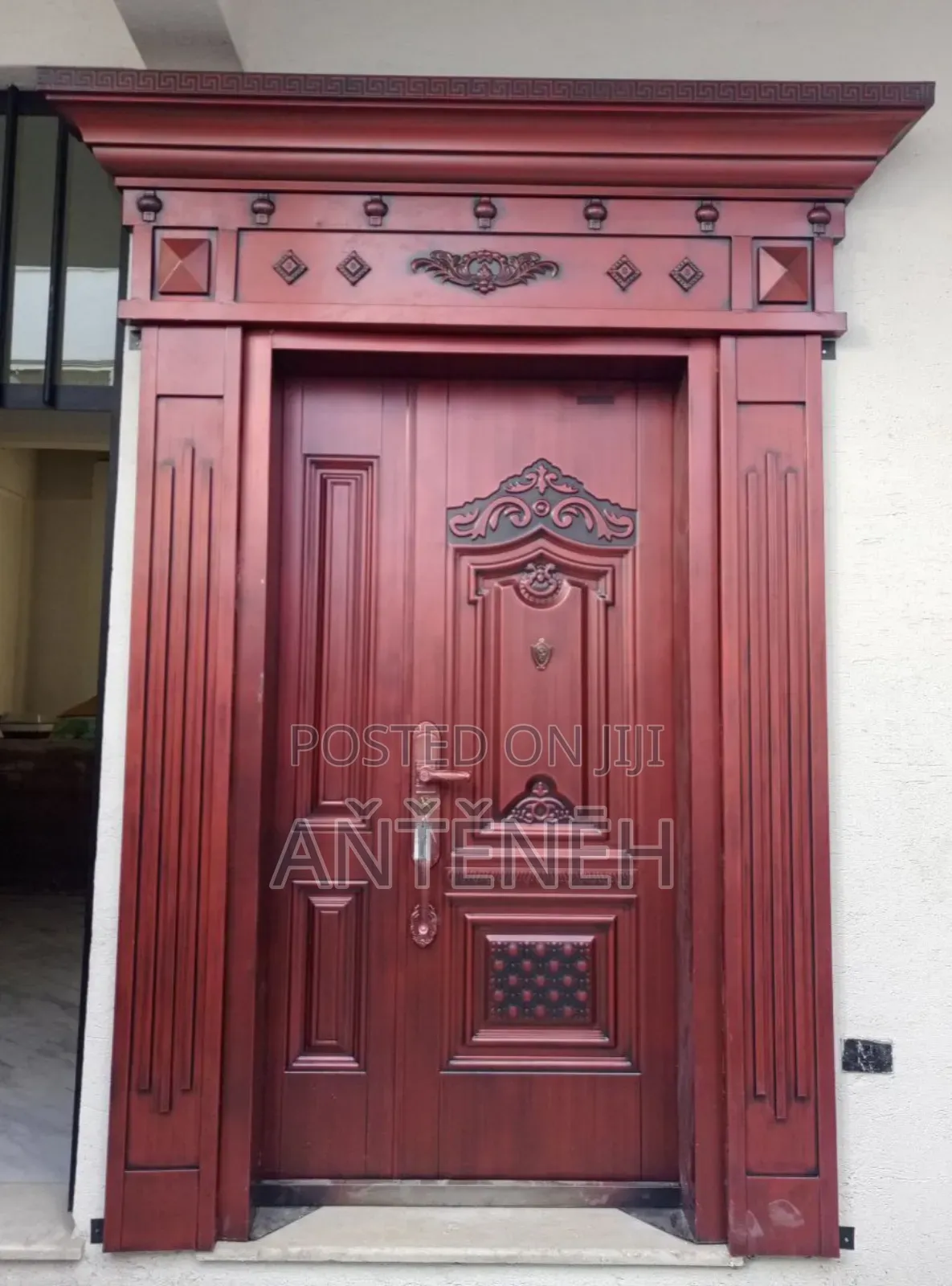 Victor Door