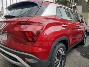 Hyundai Creta 2023 Red