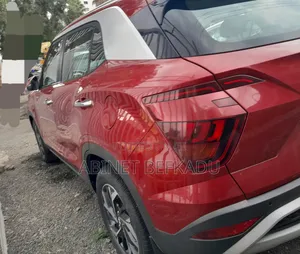 Hyundai Creta 2023 Red