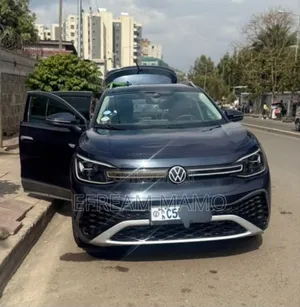 Volkswagen ID.6 2023
