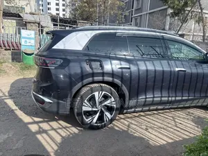 Volkswagen ID.6 2023