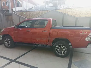 Toyota Hilux Revo Double Cab Deisel 2.4 AWD 2016 Burgundy