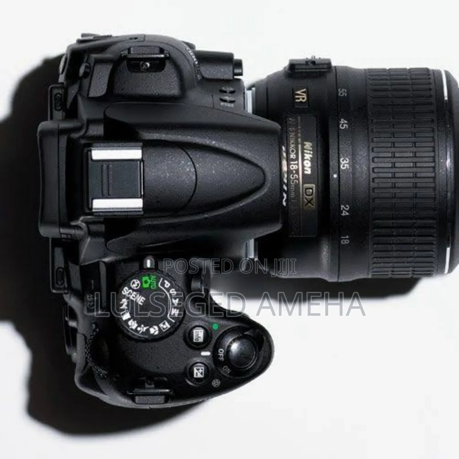 Nikon D5000