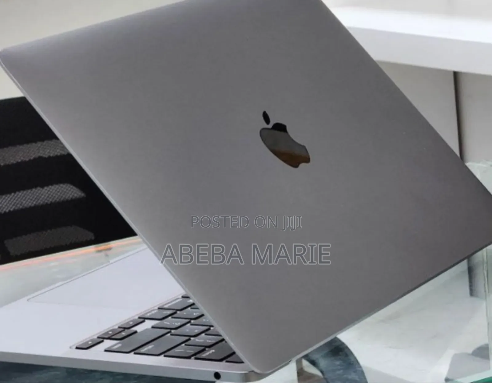 New Laptop Apple MacBook Air 2022 M2 8GB Apple M2 SSD 256GB