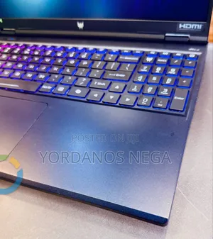 New Laptop Acer Predator Helios 18 PH18-71 16GB Intel Core i9 SSD 1T