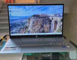 New Laptop HP Pavilion 15 8GB Intel Core i5 SSD 512GB