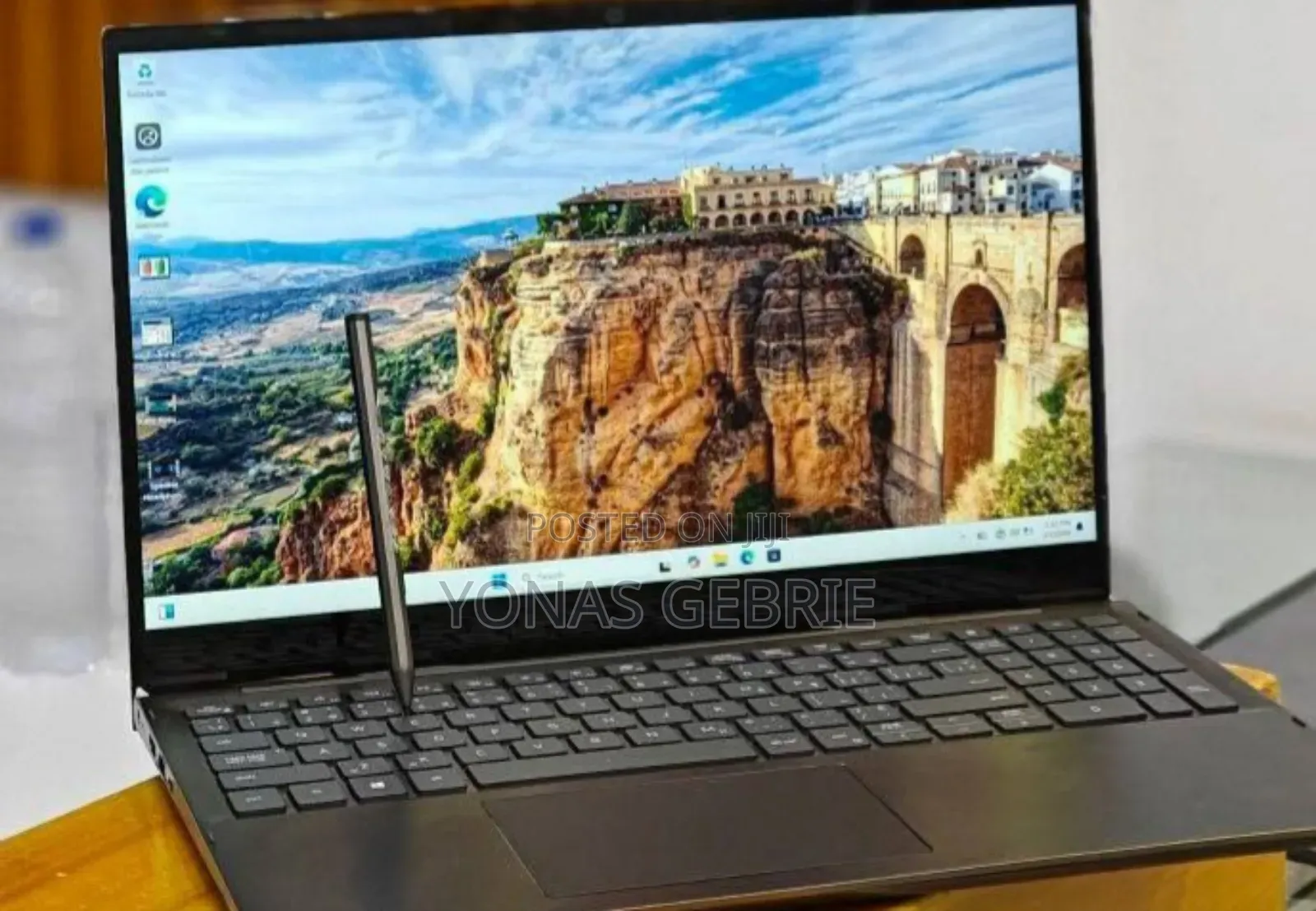 New Laptop Dell 16GB Intel Core i7 SSD 512GB