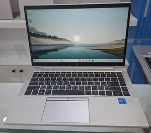 New Laptop HP EliteBook 840 G8 16GB Intel Core i5 SSD 512GB