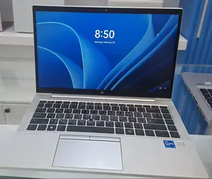 New Laptop HP EliteBook 840 G8 16GB Intel Core i5 SSD 512GB