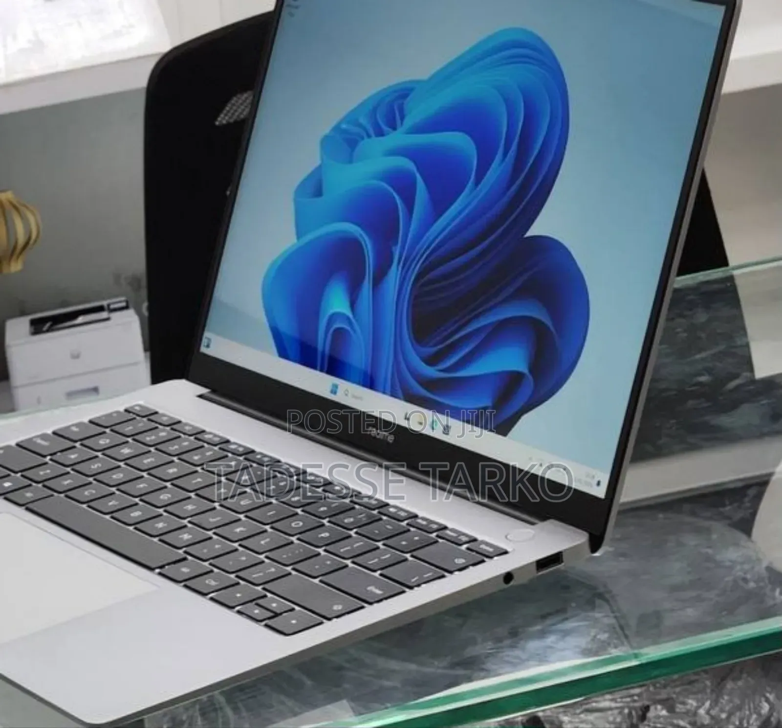 New Laptop 8GB Intel Core i5 SSD 512GB