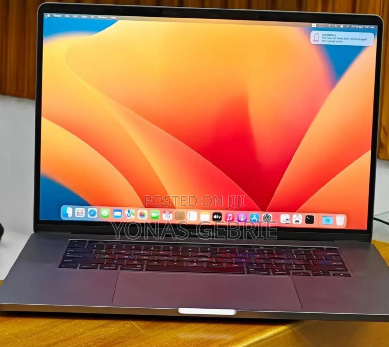 New Laptop Apple MacBook Pro 2019 16GB Intel Core i7 SSD 512GB